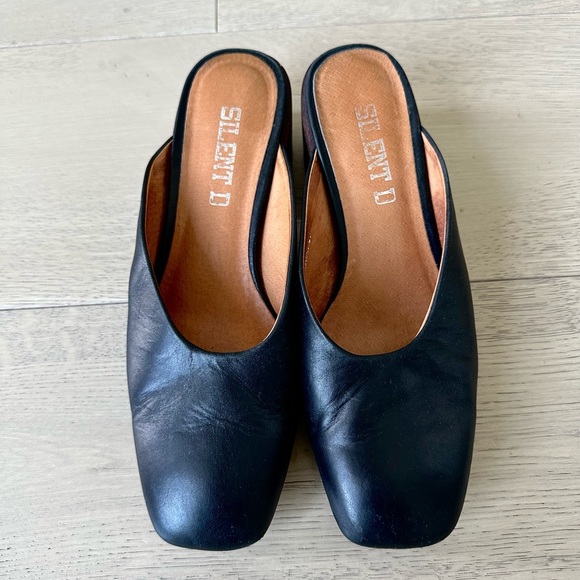 Silent D Leather Mules - Picture 2 of 5